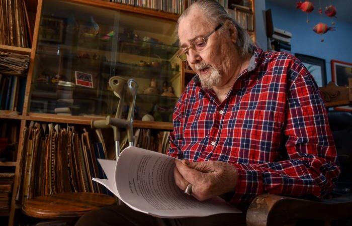 Entre la música y la guitarra transcurre la vida de Jesús Ortega