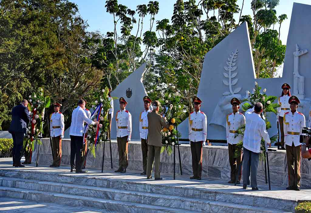 Conmemoran en Cuba el Día de los Defensores de la Patria