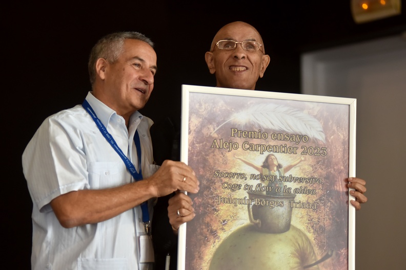 Entregan premios Alejo Carpentier y Nicolás Guillén en Cuba
