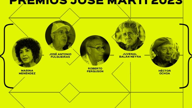 Felicita presidente de Cuba a periodistas por importantes premios