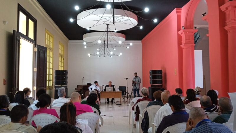 Abordan desafíos de la publicación de libros de historia en Cuba