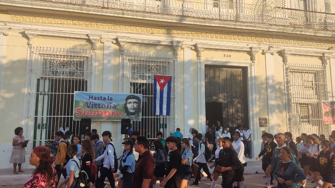 Casa natal de José Antonio Echeverría, sitio de diario tributo