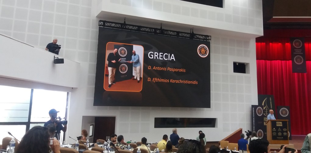 Los Gatos de Grecia, integrada por Antonis Pasparakis y Efthimios Karachristianidis, se alzó con el premio. Foto: Edelvis López Zaldívar