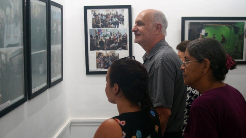 Inauguran muestra fotográfica en jornada por el Día de la prensa cubana