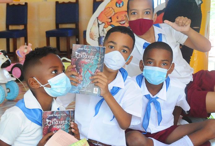 Leer, una buena opción para nuestra niñez. Foto: Agencia Cubana de Noticias
