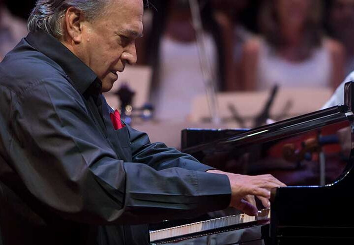 Felicita presidente cubano a pianista Frank Fernández en su cumpleaños