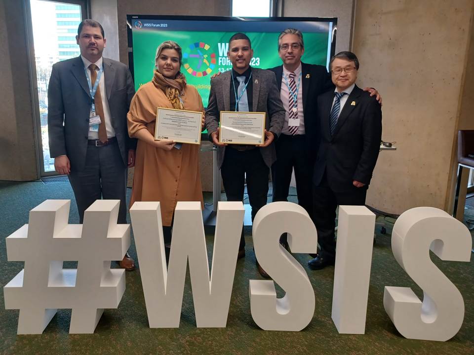 Premian a Cuba en foro de Cumbre Mundial de Sociedad de Información