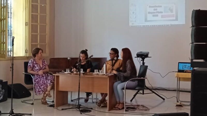 Comparten experiencias feministas emergentes en Balcón Latinoamericano