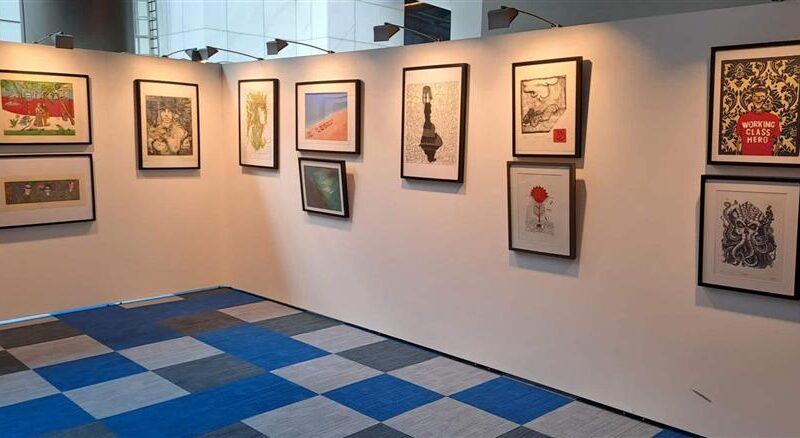 Exhiben en Parlamento Europeo muestra de grabados de artistas cubanos