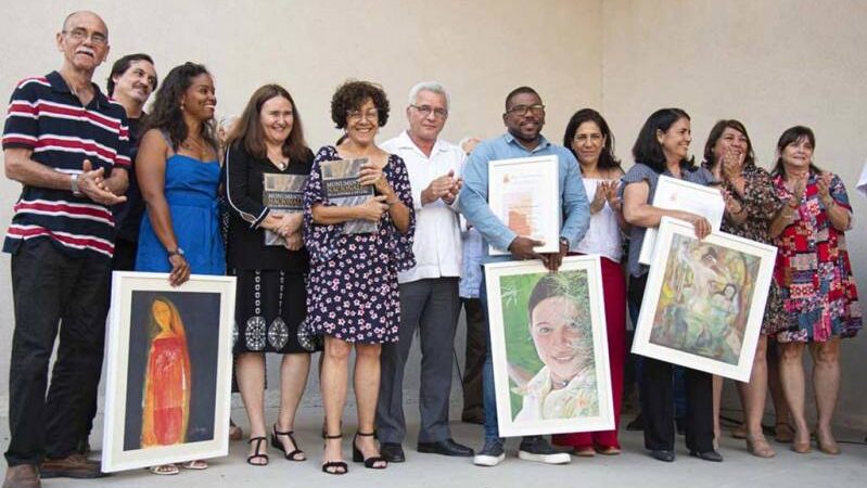 Recibe Centro Fidel Castro Ruz Premio Nacional de Restauración de Monumentos