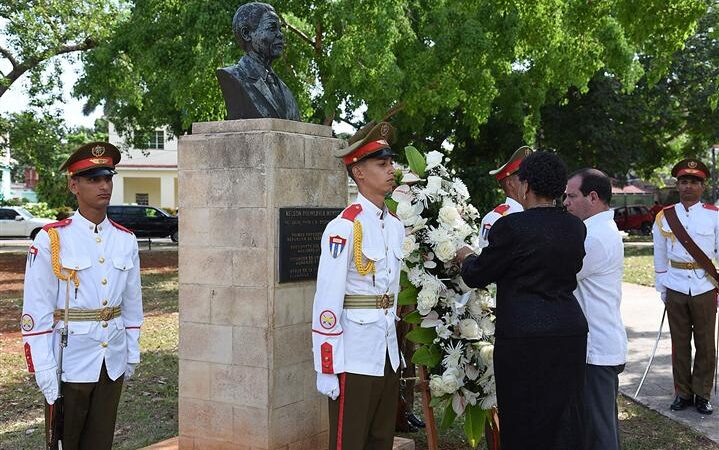 Conmemoran en Cuba Día de la Libertad de Sudáfrica