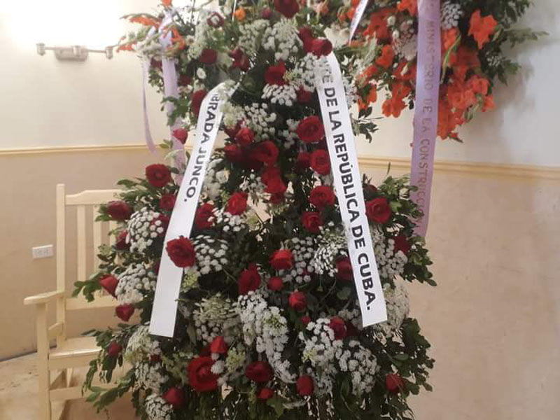 Envía Díaz-Canel ofrenda floral a honras fúnebres de Labrada Junco