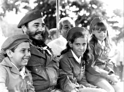 Fidel Castro y la Organización de Pioneros José Martí