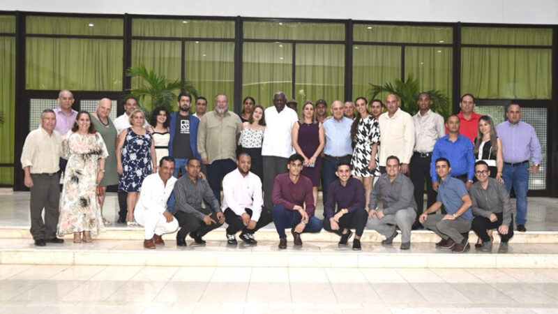 La juventud cubana continuadora de la obra revolucionaria