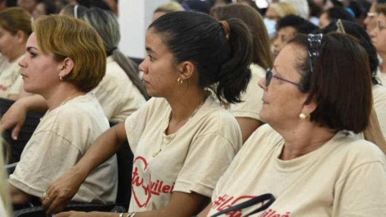 Debates en Santa Clara por una Cuba sin violencia contra la mujer