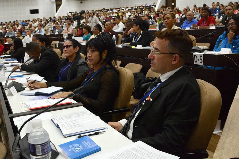 Constituyen comisiones permanentes y grupos de solidaridad del Parlamento cubano