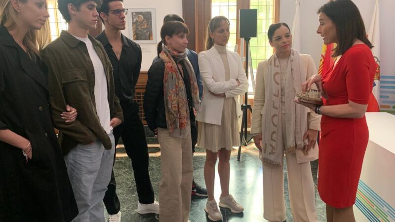 Visita el Ballet Nacional de Cuba el Ayuntamiento de Santander