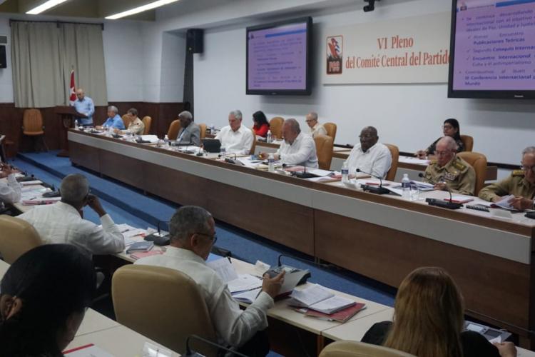 Evalúa VI Pleno del Comité Central del Partido Comunista de Cuba labor del Buró Político