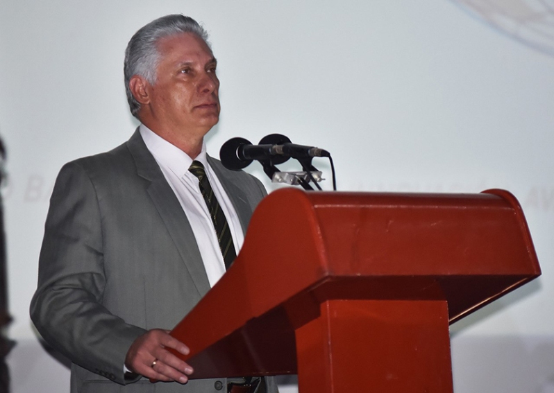Acentúa Díaz-Canel rol de la ciencia y la innovación