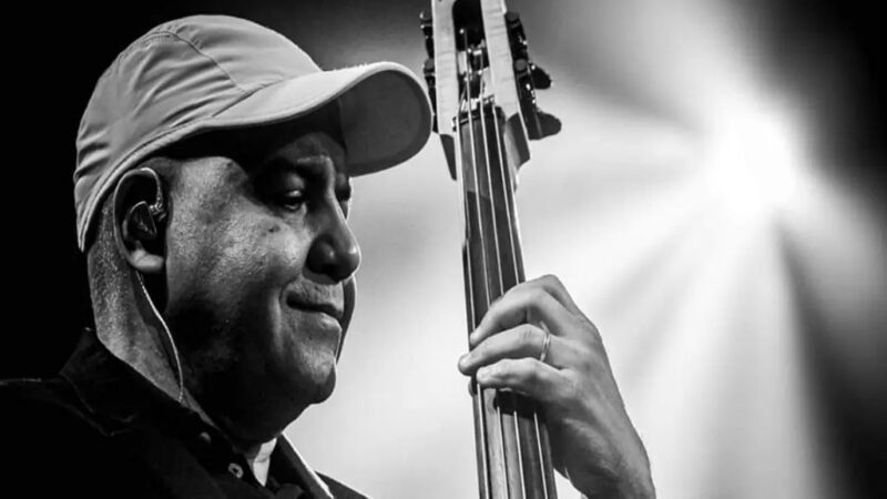 Falleció bajista y guitarrista cubano Juan Carlos Formell