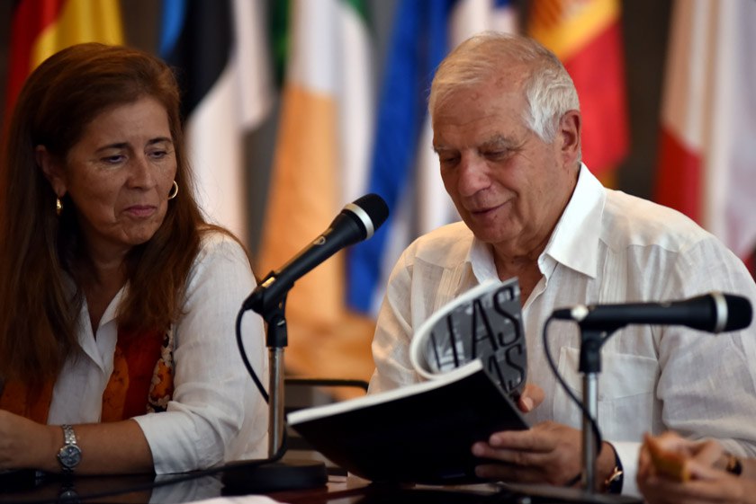 Presente y futuro de relaciones en libro Huellas europeas en Cuba