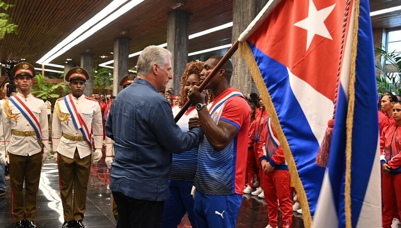 Abanderada delegación de Cuba a los Juegos Centroamericanos y del Caribe