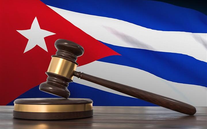 Autoridades de Cuba reconocen labor de juristas