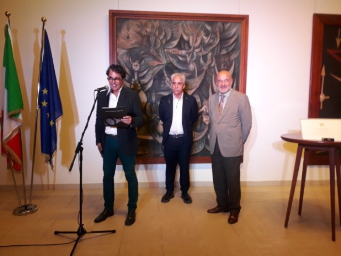Recibe director del Museo cubano de Bellas Artes Orden Estrella de Italia