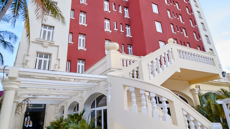 Abren espacio Feeling Presidente en el aniversario 95 de un hotel insigne