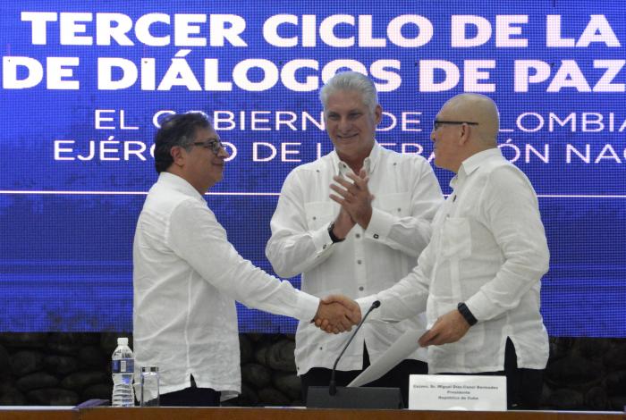 En la capital de la paz, un cese al fuego histórico