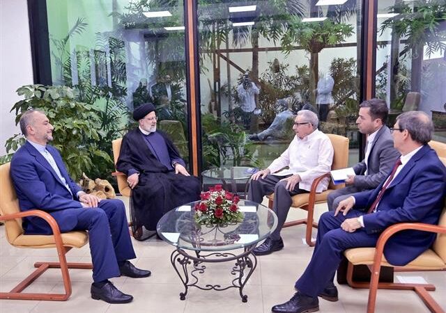 Recibe el General de Ejército Raúl Castro Ruz al Presidente de Irán