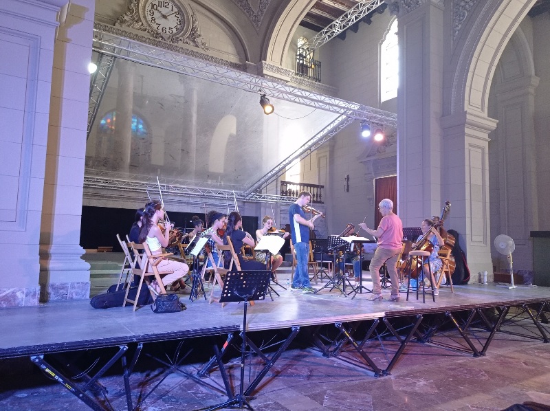 Viernes musical en la villa de San Cristóbal de La Habana