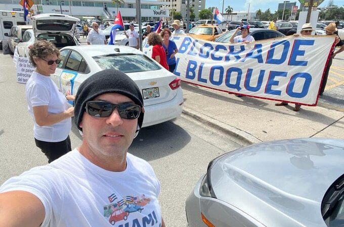 Caravana contra el bloqueo de EEUU a Cuba, el amor siempre vence