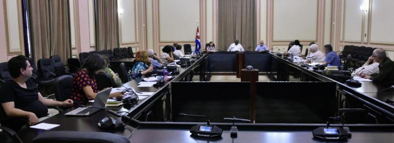 Sesionan desde este martes comisiones permanentes del Parlamento cubano