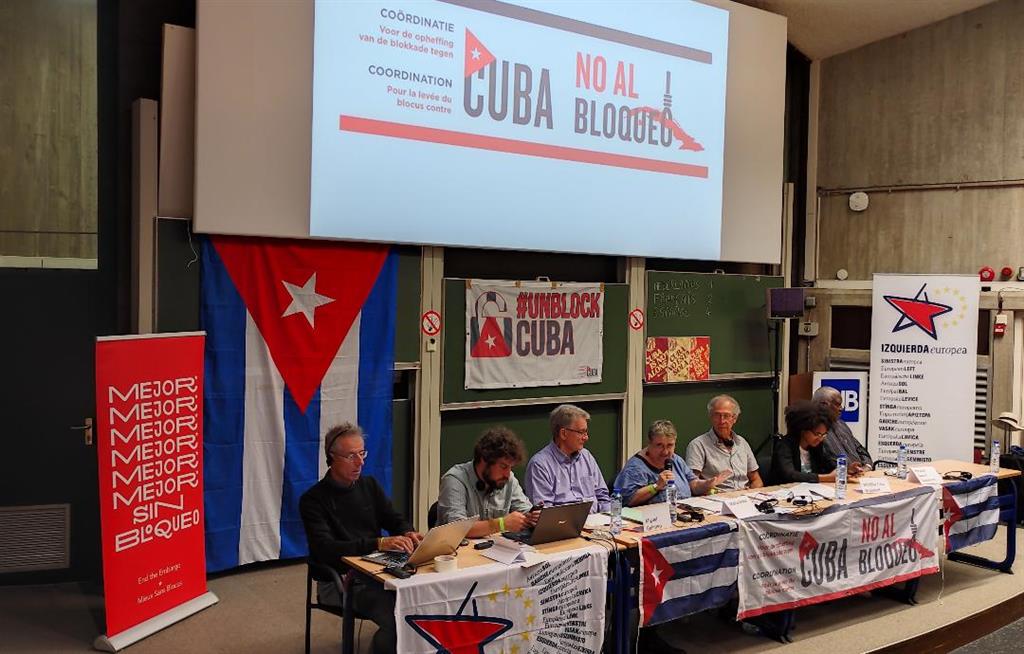 Denuncian en Cumbre de los Pueblos bloqueo de EEUU contra Cuba