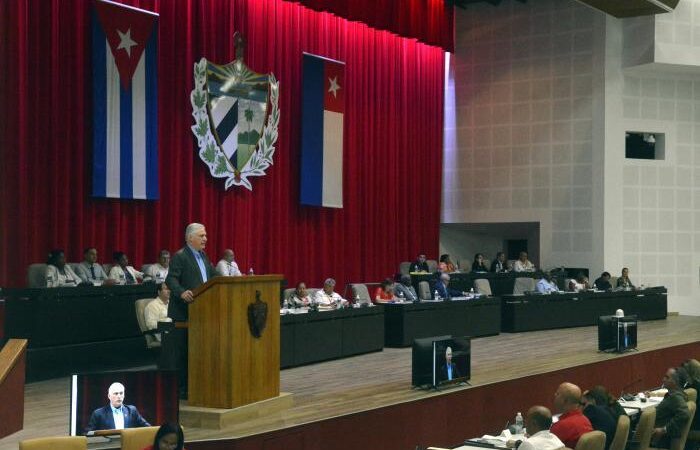 Díaz-Canel: la mayor fuerza de Cuba está en su pueblo y en su resistencia emblemática
