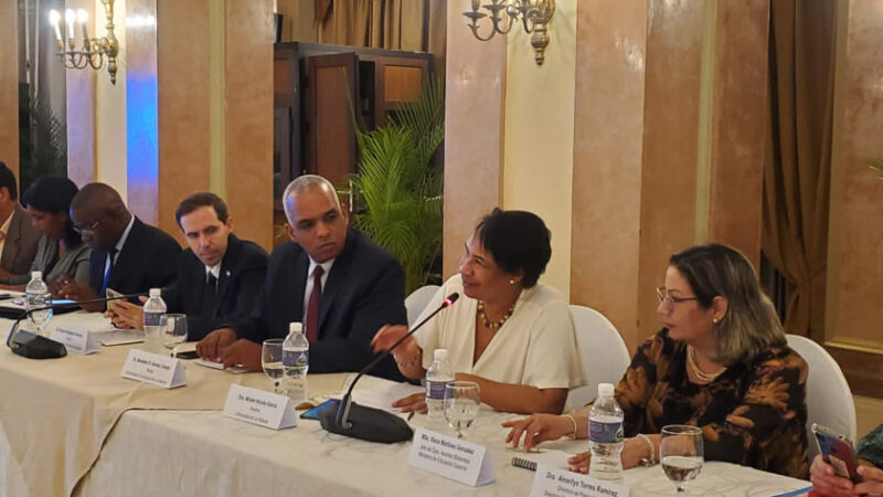 Se reúnen en La Habana autoridades universitarias de Cuba y España