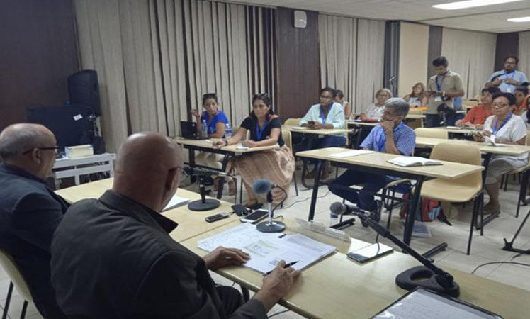 Ofrecen información especializada sobre bancarización en Cuba