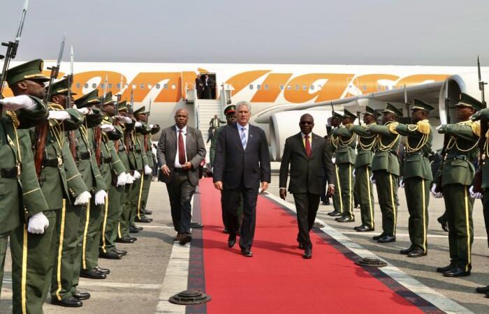 Presidente de Cuba cumple visita oficial a Angola