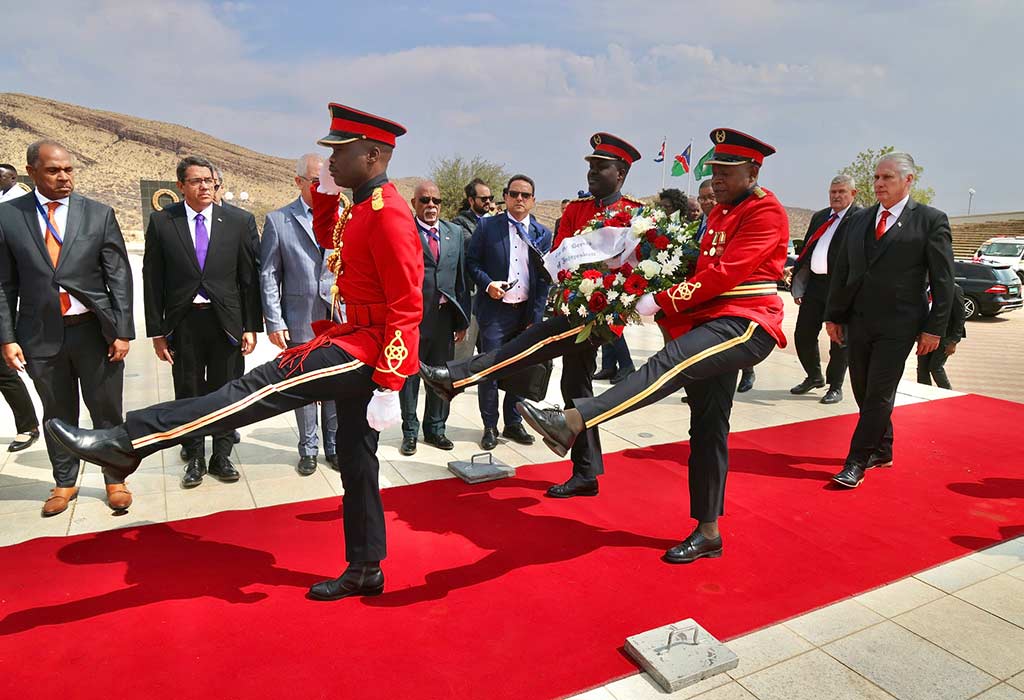 Presidente cubano rindió tributo a héroes de Namibia