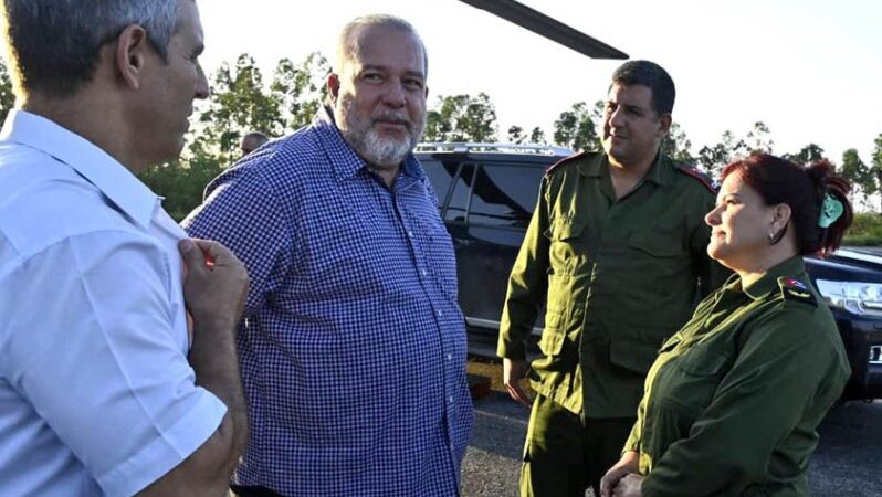 Pondera Primer Ministro experiencias y preparación del pueblo de Pinar del Río