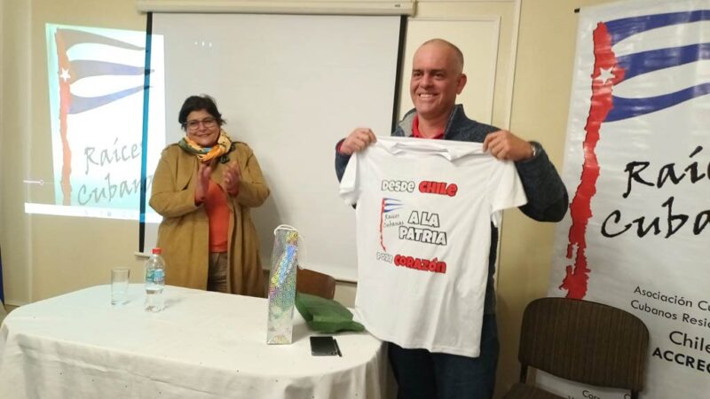 Cubanos en Chile acuerdan mantener la lucha contra el bloqueo