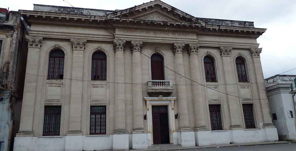 Celebran aniversario 120 del Conservatorio Amadeo Roldán