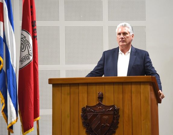 Toman medidas para enfrentar compleja situación con combustibles