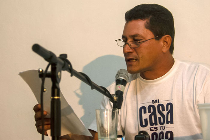 Agradecido Emerio Medina por Premio Iberoamericano de Cuento