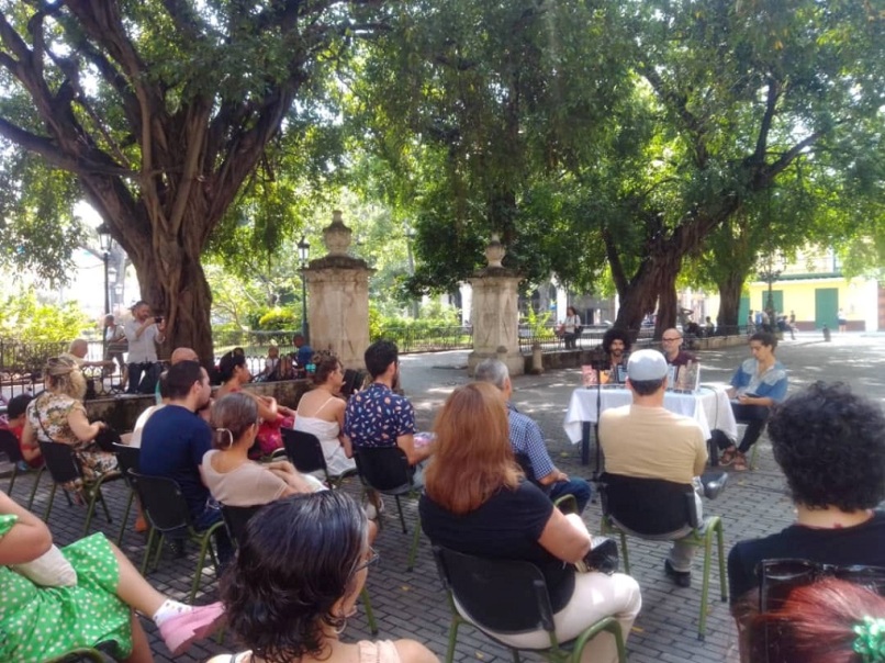 Presentan en Sábado del Libro obras del sello holguinero Ediciones La Luz