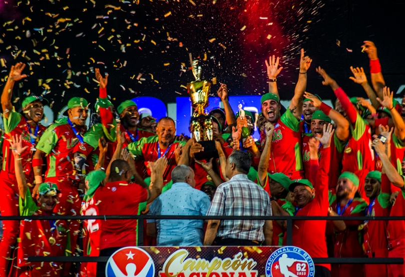 Leñadores de Las Tunas alzan su segundo trofeo dorado en documental audiovisual