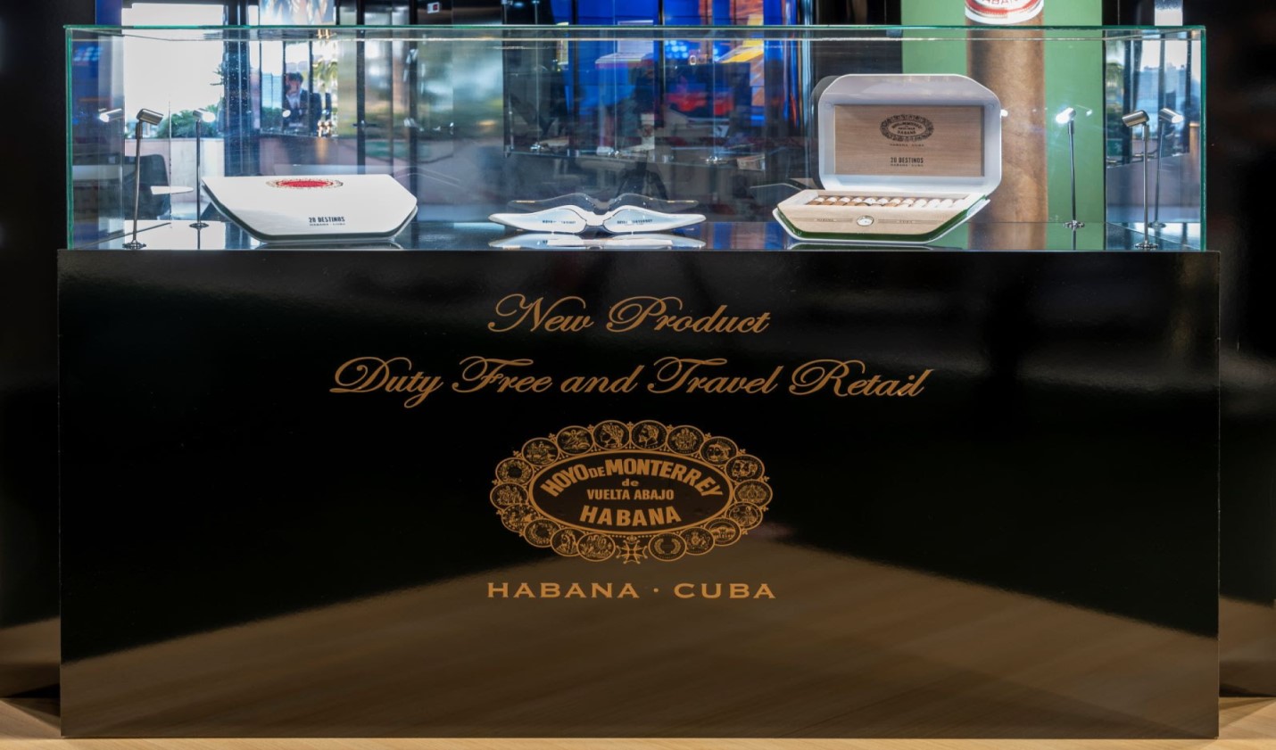Habanos, S.A. presenta Humidor de viaje Hoyo de Monterrey Destinos en Feria Internacional TFWA Cannes