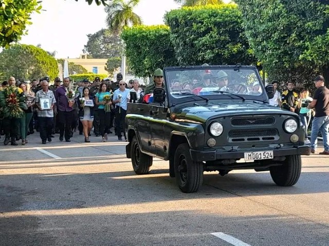 Cuba despide a rescatistas fallecidos en derrumbe en La Habana