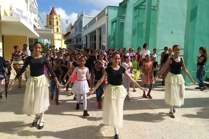 Arte joven por la Paz en Camagüey
